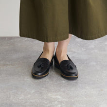 画像をギャラリービューアに読み込む, MILANO FIORI 1002 (118) 23 cm